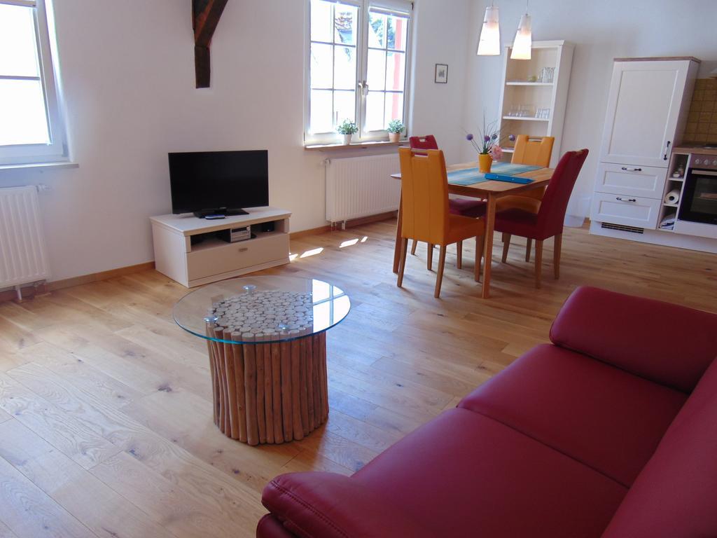 Ferienwohnung Bergblick /Moseltal Burgen  Exterior foto