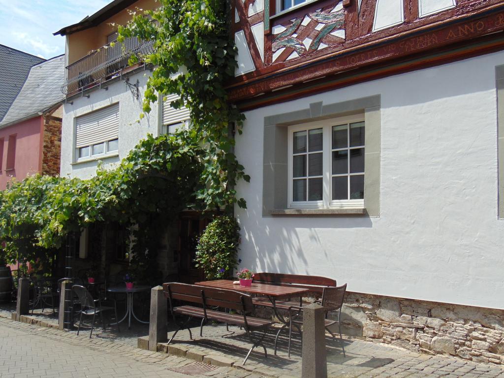 Ferienwohnung Bergblick /Moseltal Burgen  Exterior foto